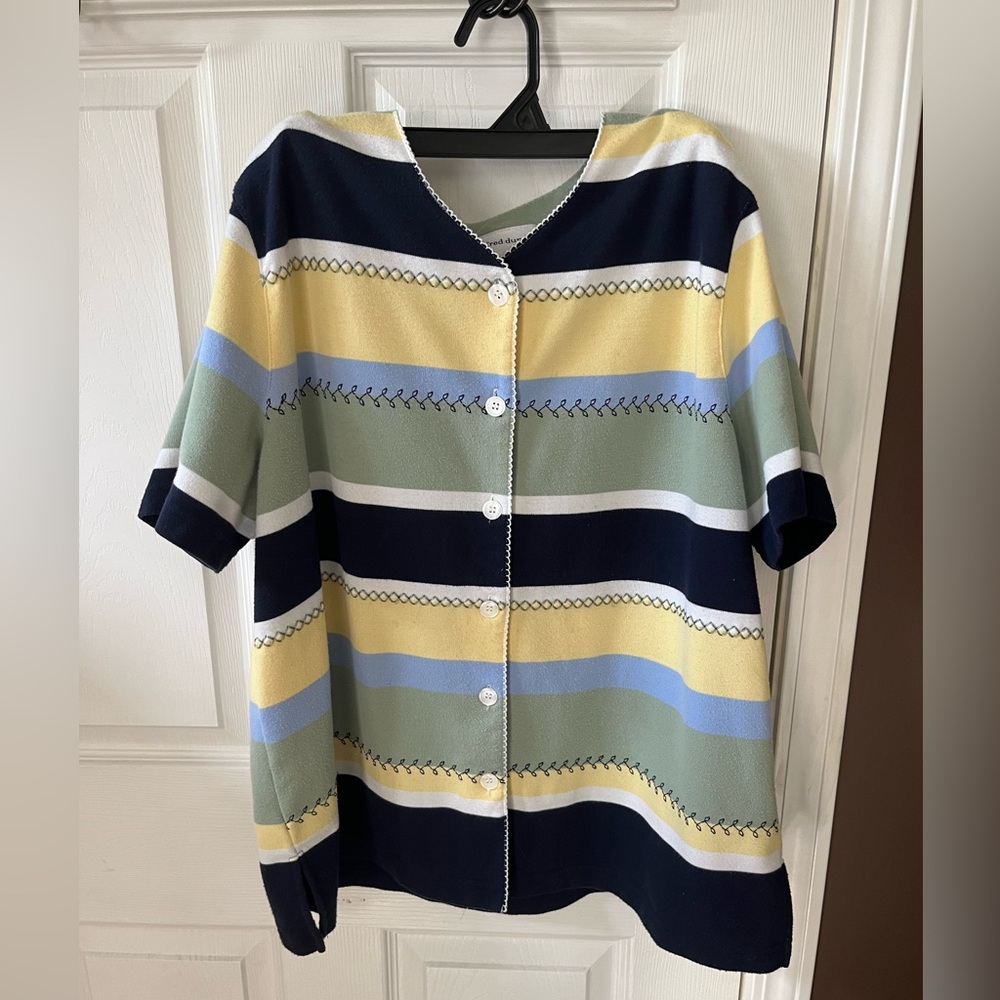 Women’s Large Alfred Dunner Top